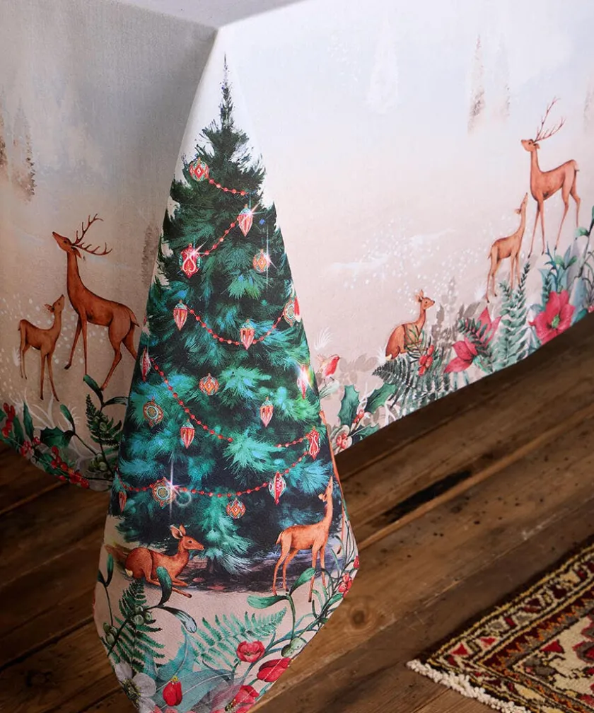Joe Browns Wondrous Woodland Christmas Table Cloth- Kitchenware & Dining|Christmas Homeware